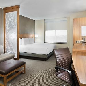 Upper Floors King Room